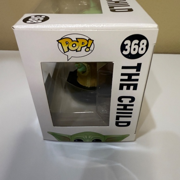 Funko Pop! Star Wars The Mandalorian The Child Bobblehead Vinyl Figure #368 - Picture 5 of 7